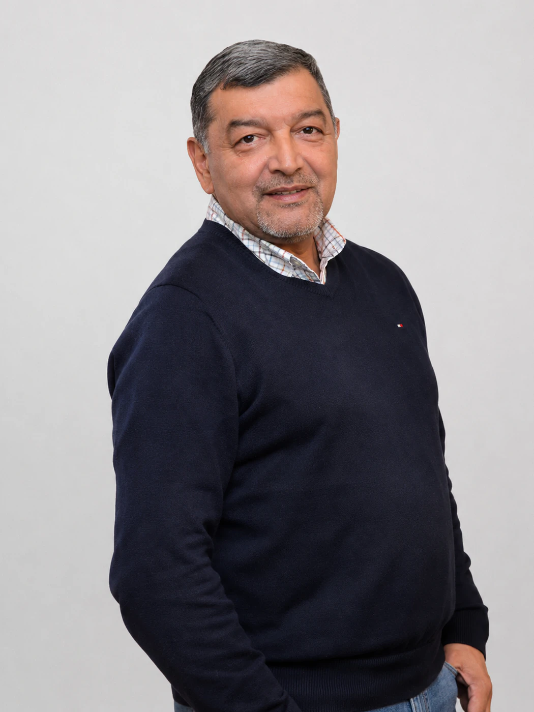 Retrato de Héctor Cerda, Subgerente de Producción y Jefe de Operaciones de VSM Industrial.